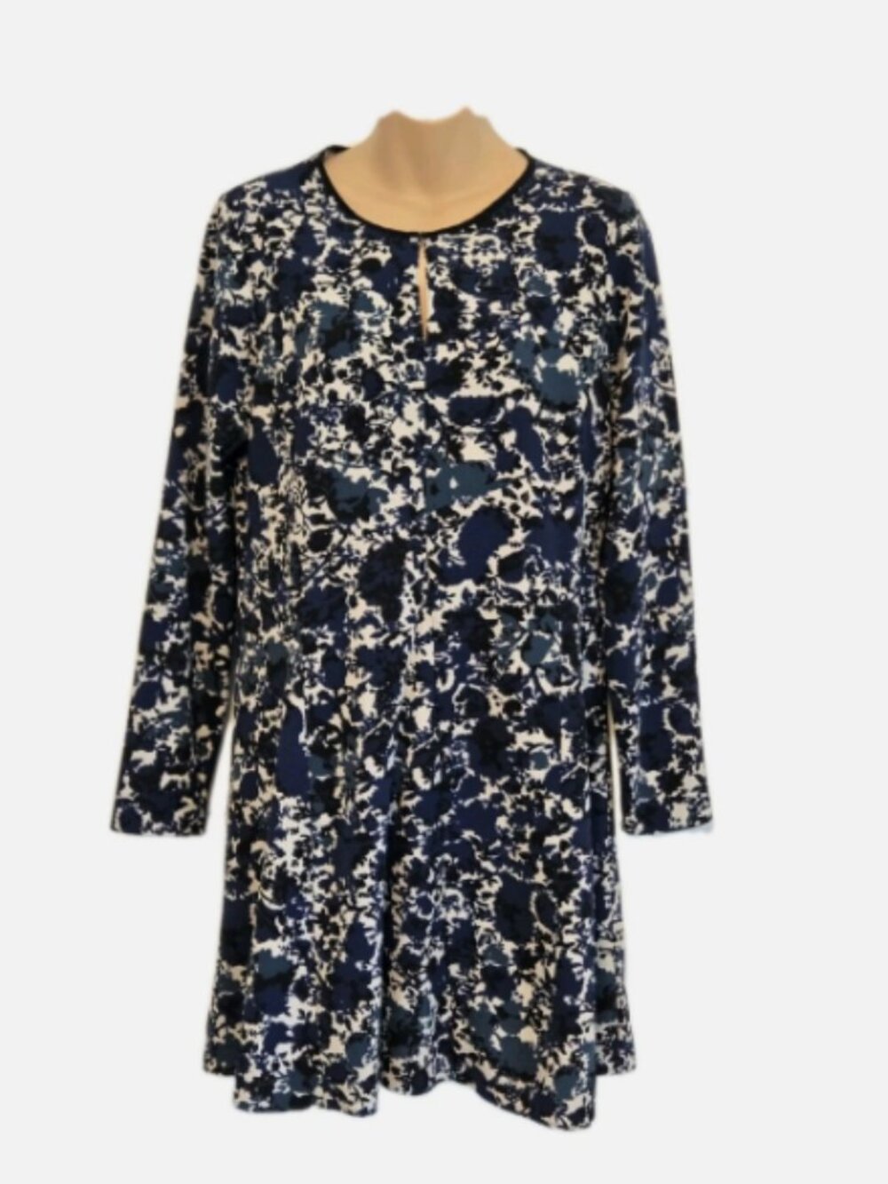 Size M Simply Vera Wang Long Sleeve Blue And White Floral Dress